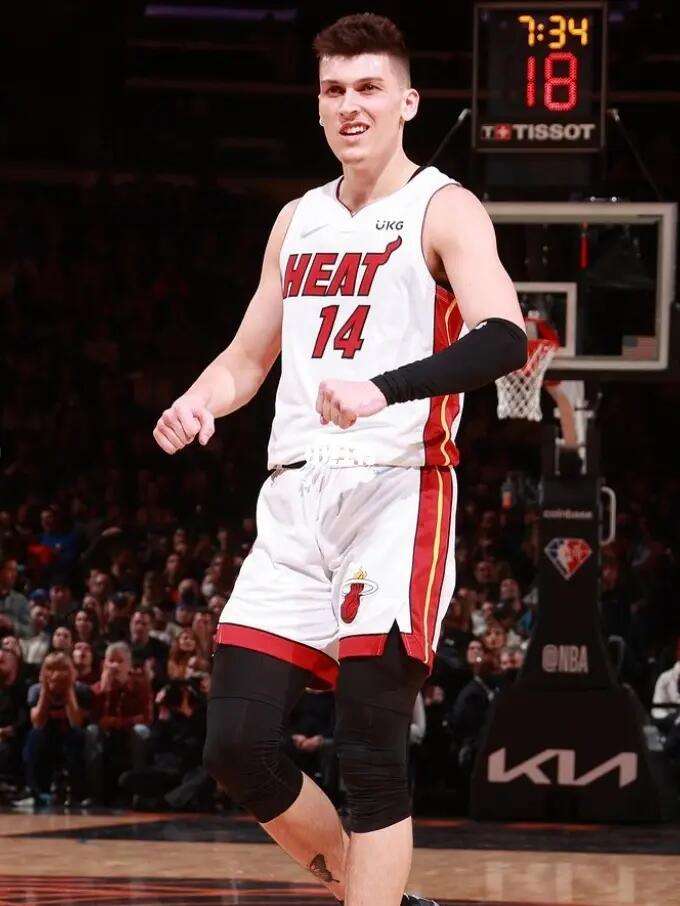 每个位置上 每个位置上