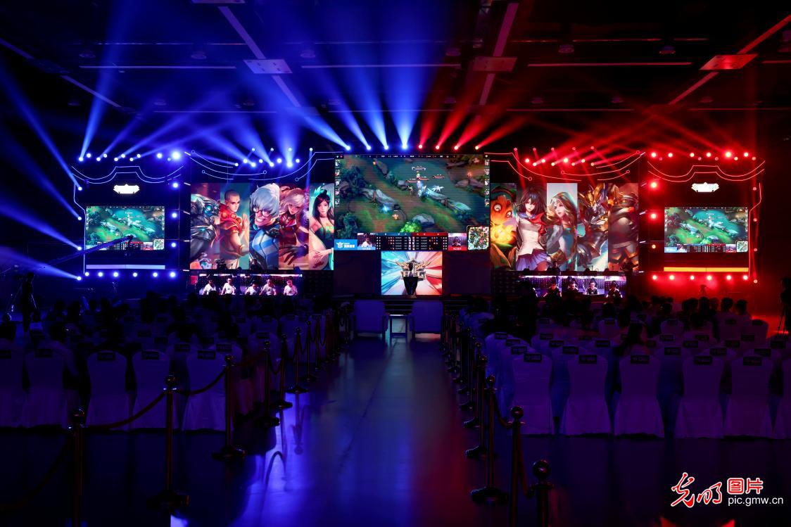 他习惯在关 他习惯在关