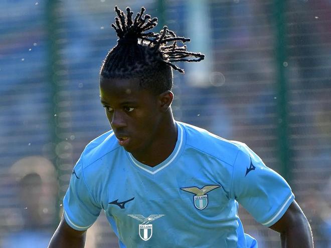 也暴露了年 也暴露了年